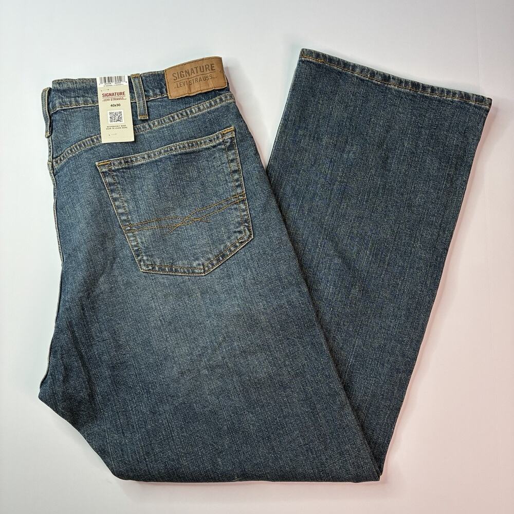 Signature By Levi Strauss Bootcut Jeans Mens Size 40x30 Blue Flex Moves With You